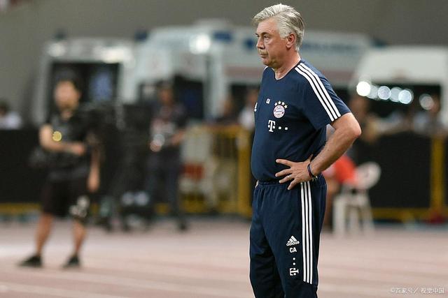 朗斯迎战巴黎FC：托迪博与托万领衔首发阵容